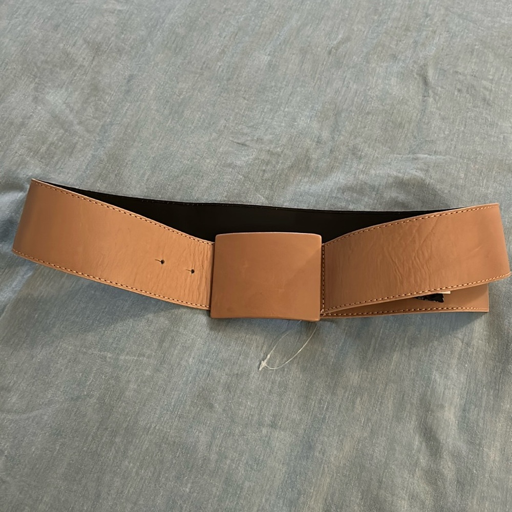 Women’s tan belt length 42” New never used Italian leather. Brand IMPERIAL